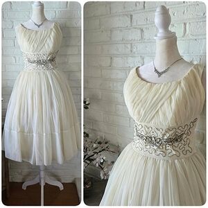 True Vintage 1950s Ivory Organza Tea Dress, Sequin/Bead, Xs/2
